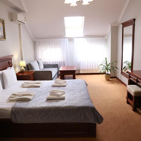 Sapsan Hotel Ternopil Luaran gambar