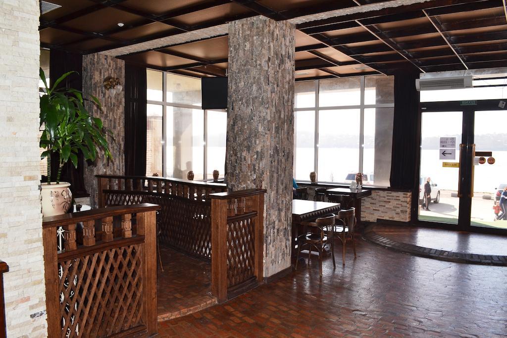 Sapsan Hotel Ternopil Luaran gambar