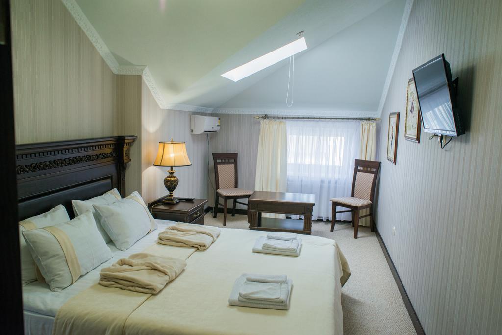 Sapsan Hotel Ternopil Luaran gambar
