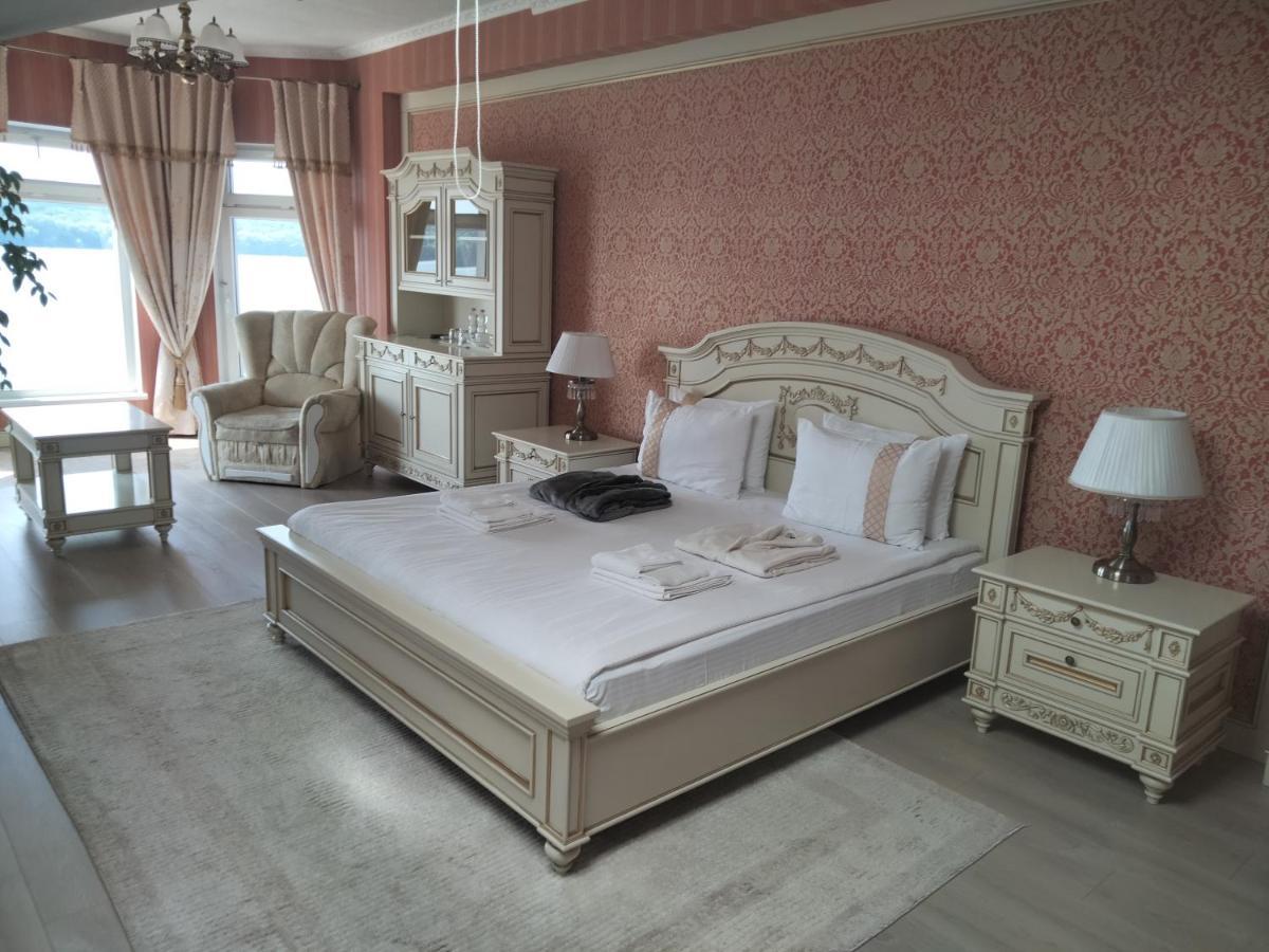 Sapsan Hotel Ternopil Luaran gambar