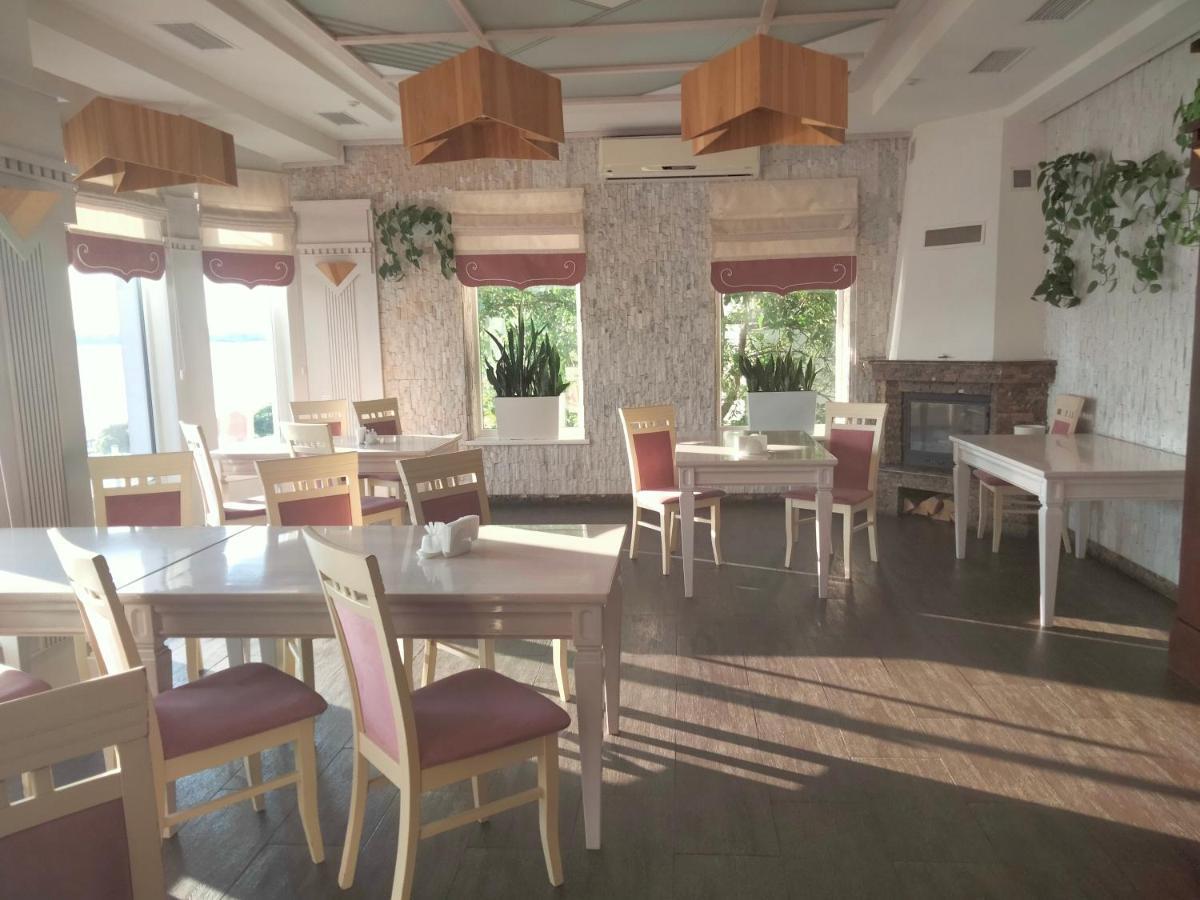 Sapsan Hotel Ternopil Luaran gambar