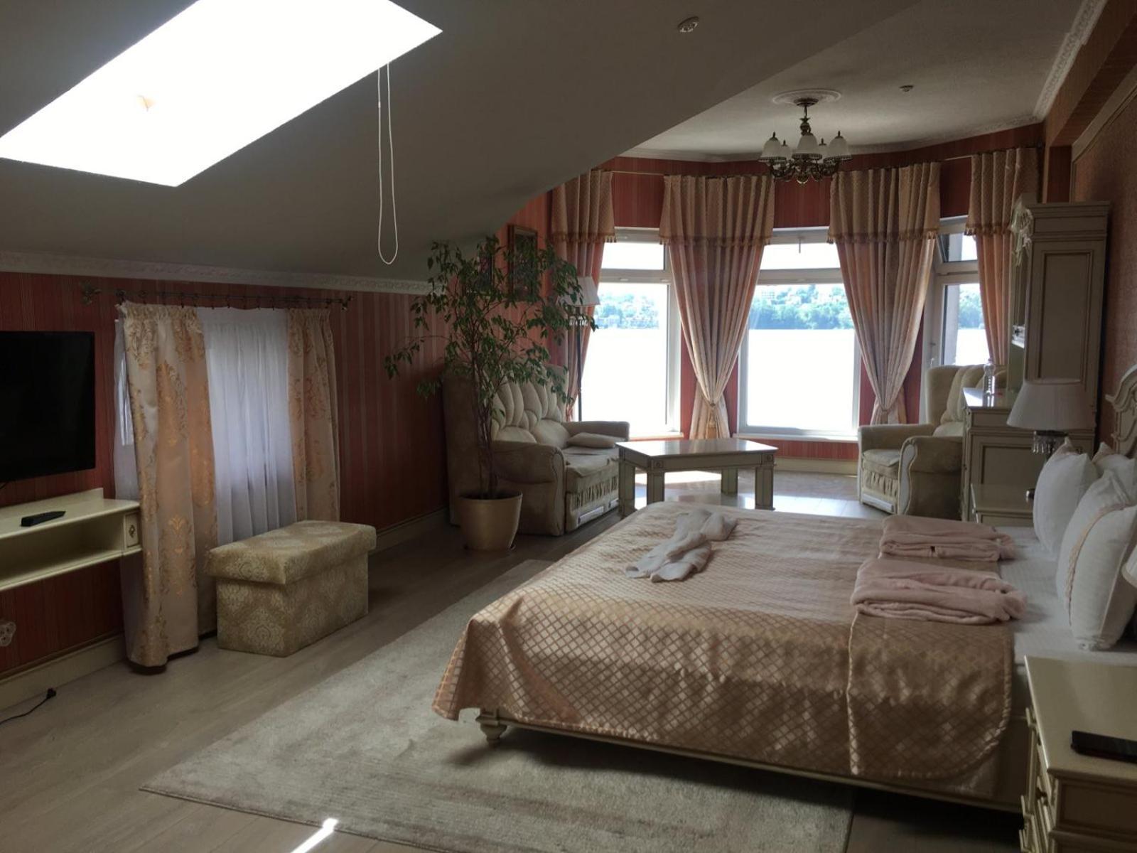 Sapsan Hotel Ternopil Bilik gambar