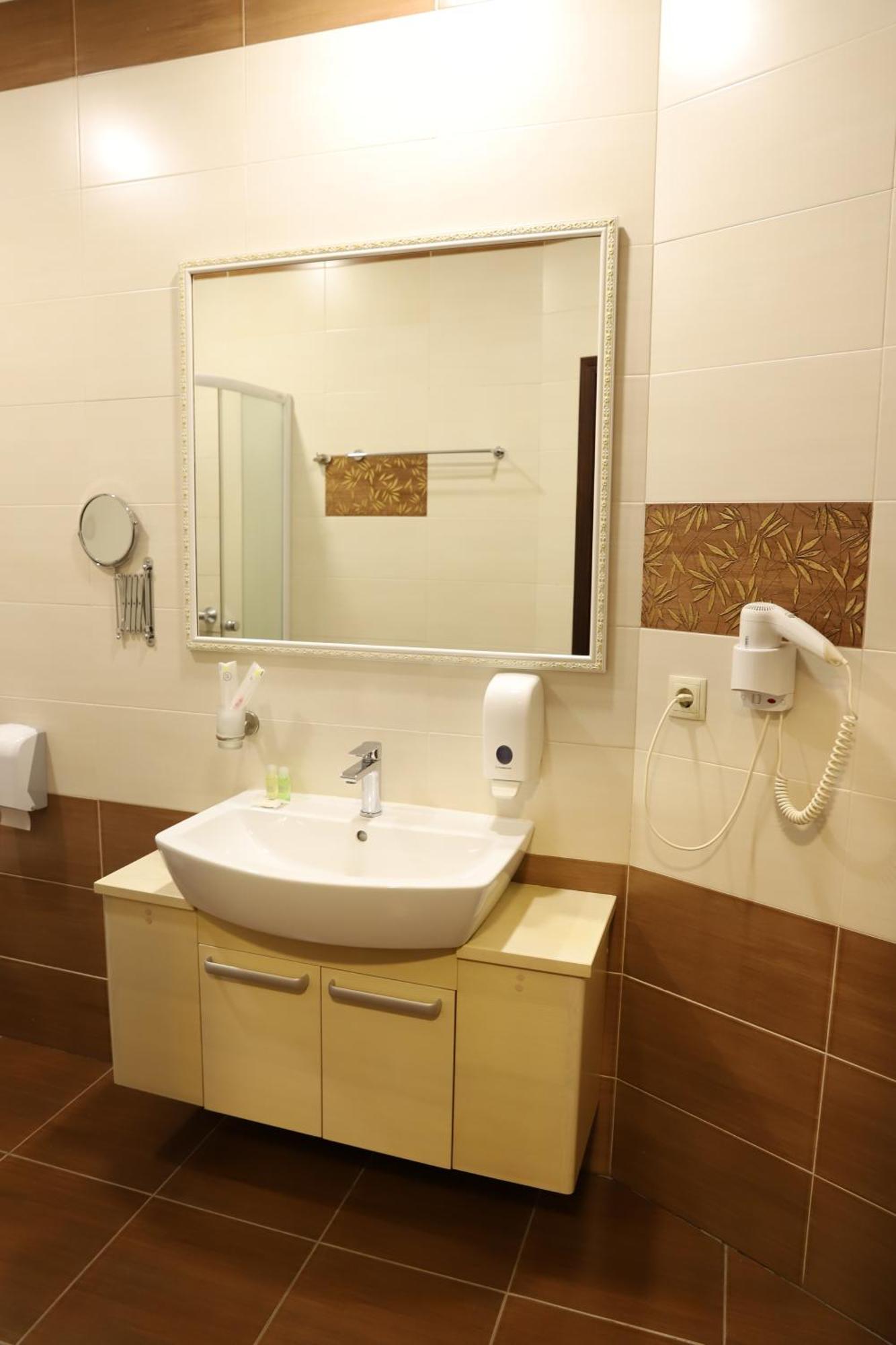 Sapsan Hotel Ternopil Luaran gambar