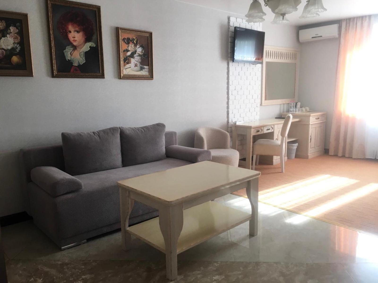 Sapsan Hotel Ternopil Luaran gambar