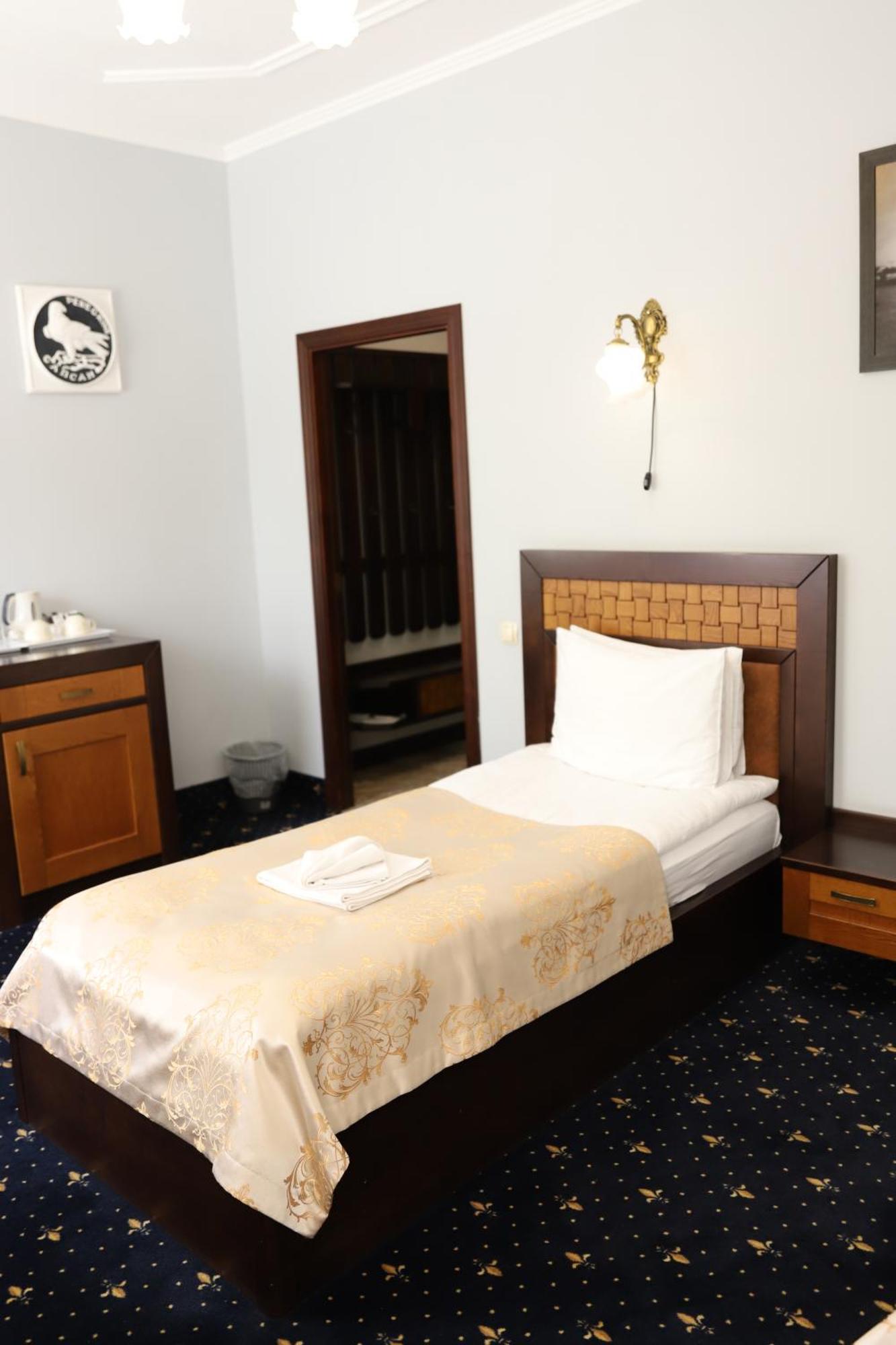 Sapsan Hotel Ternopil Luaran gambar