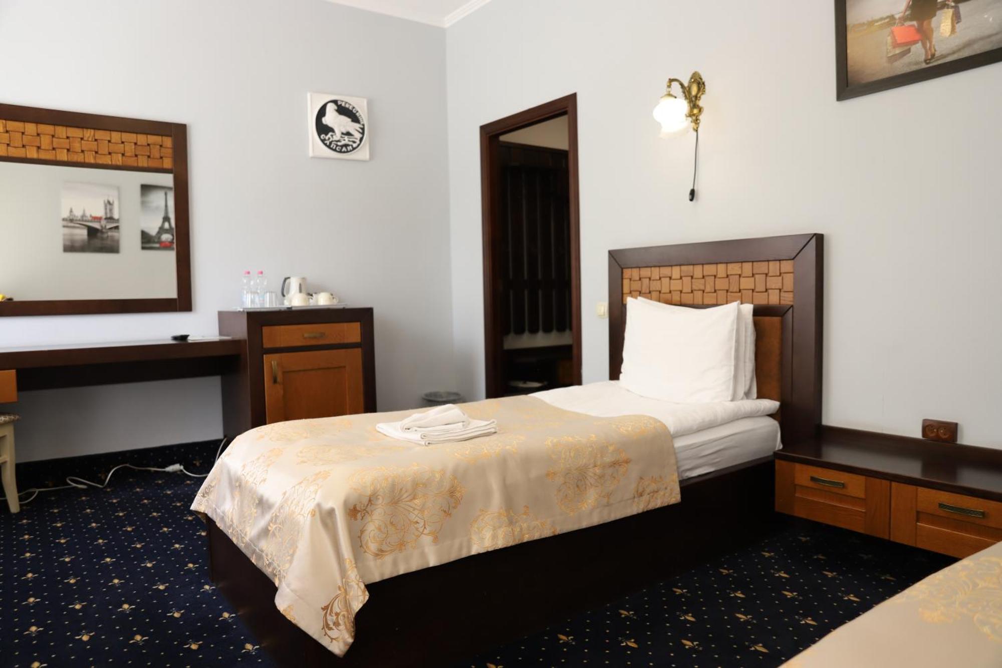 Sapsan Hotel Ternopil Luaran gambar