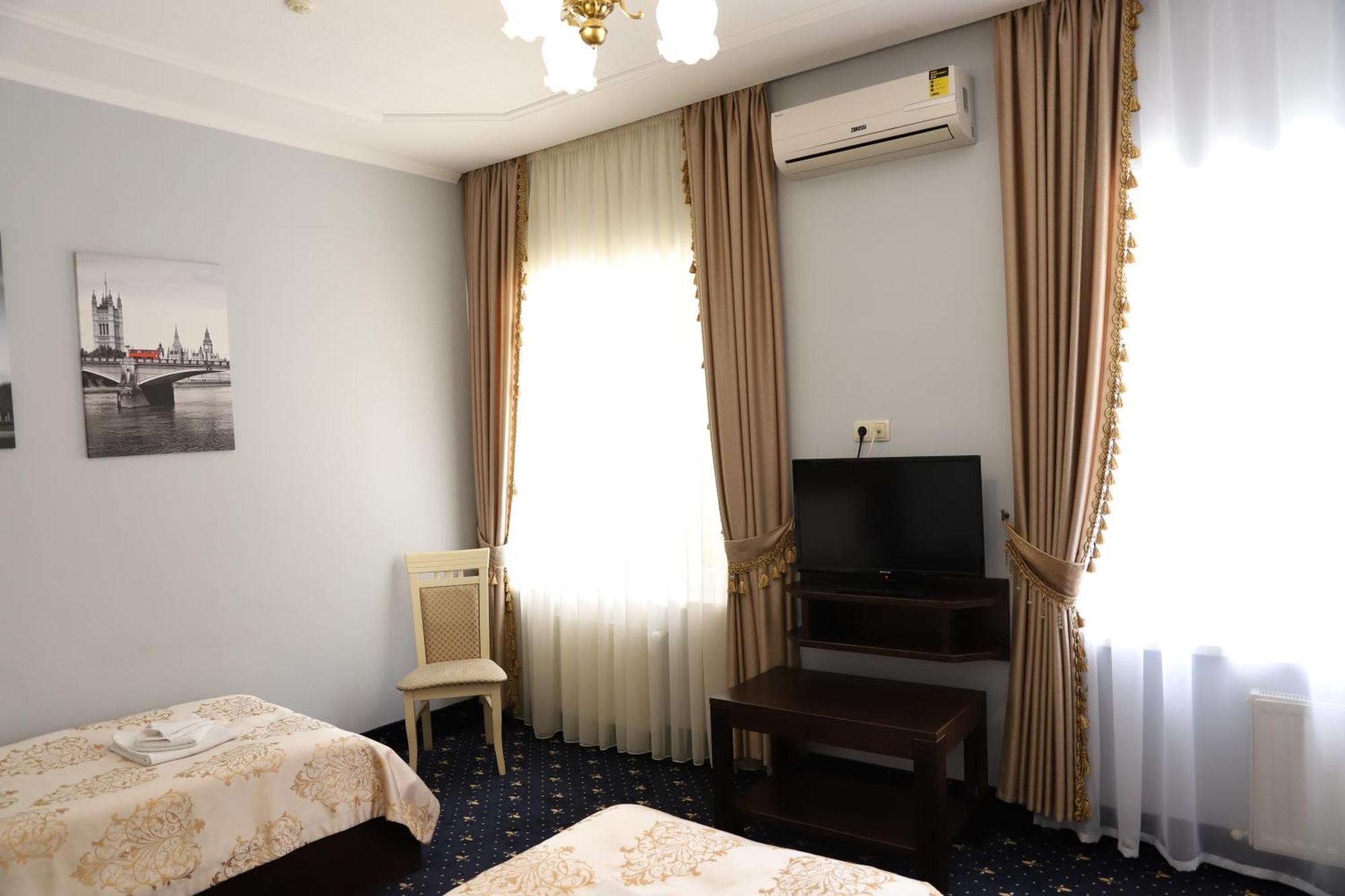 Sapsan Hotel Ternopil Luaran gambar