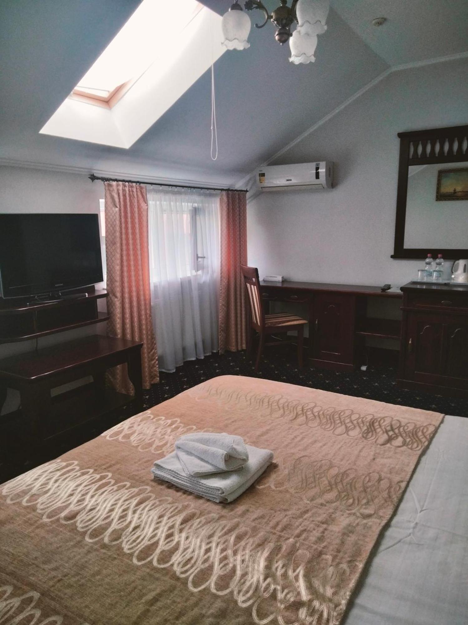 Sapsan Hotel Ternopil Luaran gambar